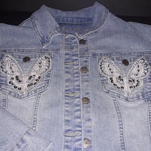 1990's Butterfly Embroidered Denim  Jacket waist length button up.